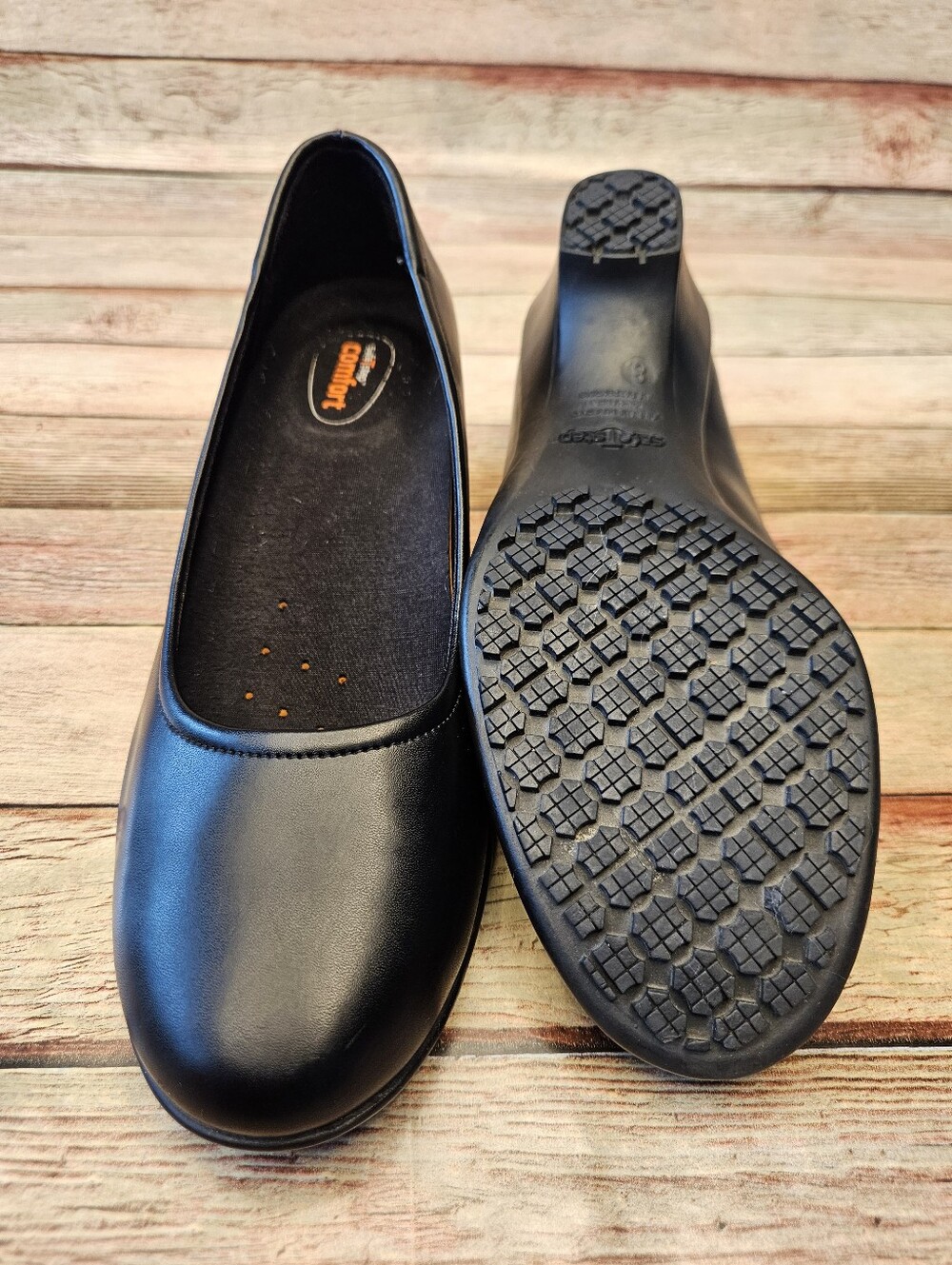 SafeTstep comfort pumps feature a low heel and rounded toe design.
